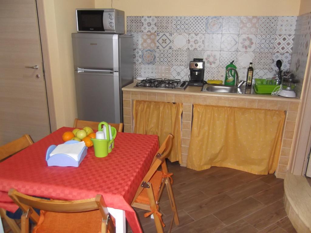 Zu Pippinu Apartment กัสเตลลัมมาเร เดล โกลโฟ ห้อง รูปภาพ