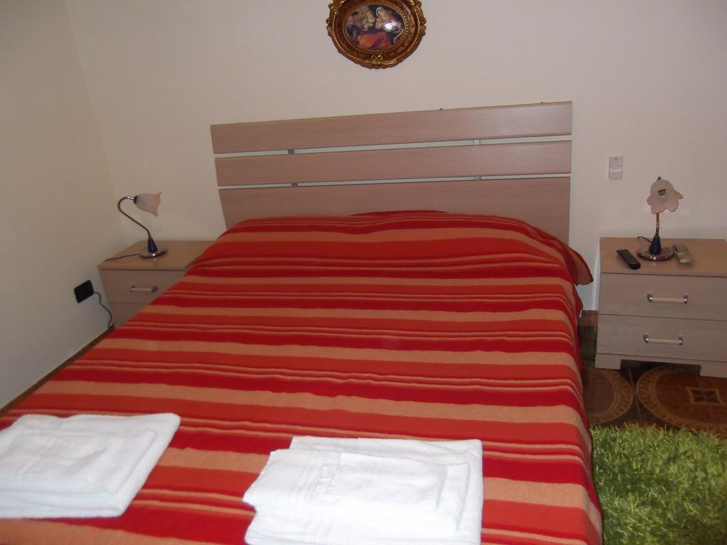 Zu Pippinu Apartment กัสเตลลัมมาเร เดล โกลโฟ ภายนอก รูปภาพ