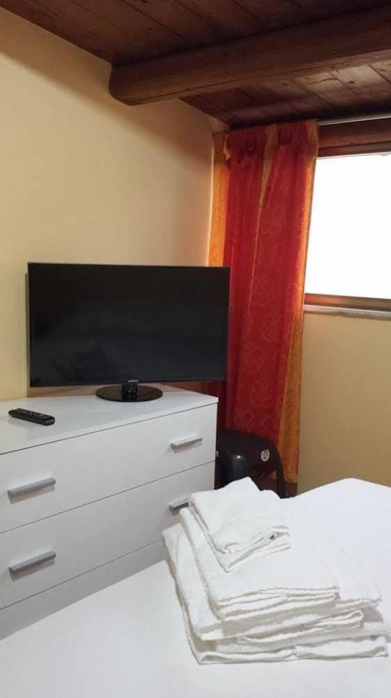 Zu Pippinu Apartment กัสเตลลัมมาเร เดล โกลโฟ ภายนอก รูปภาพ