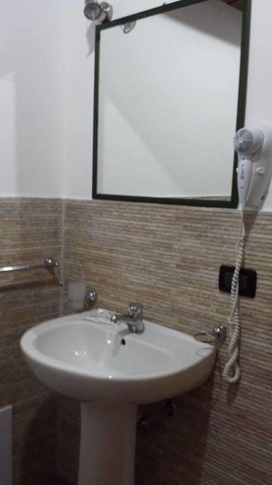 Zu Pippinu Apartment กัสเตลลัมมาเร เดล โกลโฟ ภายนอก รูปภาพ